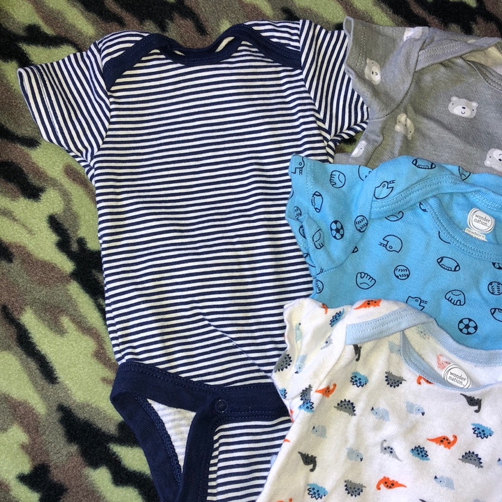Onsie - Picture 4 of 4